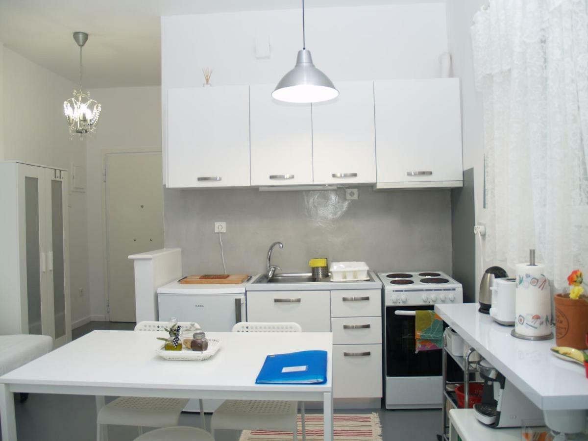 Newly Renovated Apt In Kolonaki Athens Exterior photo